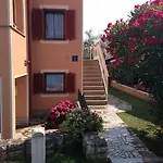Apartament Zdjelar *