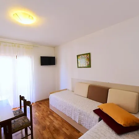Zdjelar * Poreč