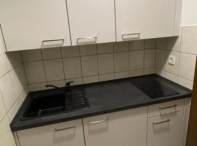 アパート Zdjelar