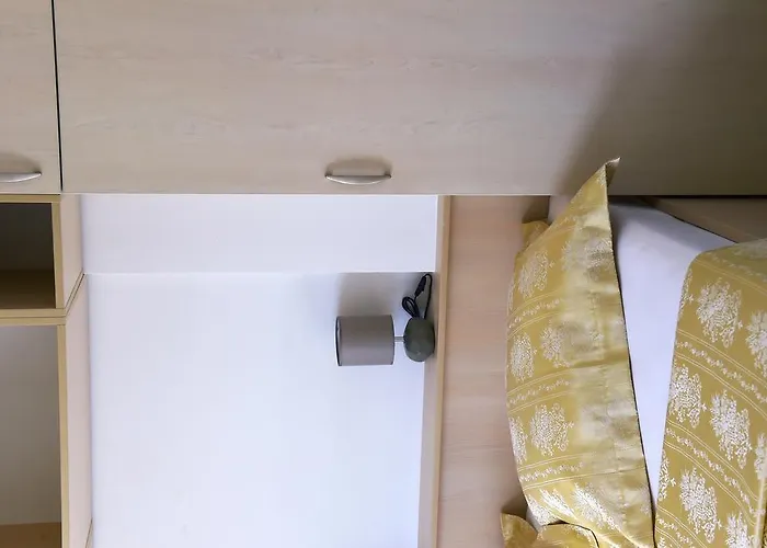 Zdjelar アパート *